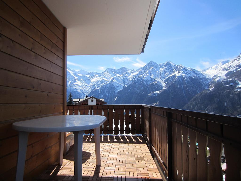 Appartement In 1700M Mit Traumblick Grachen Exterior photo